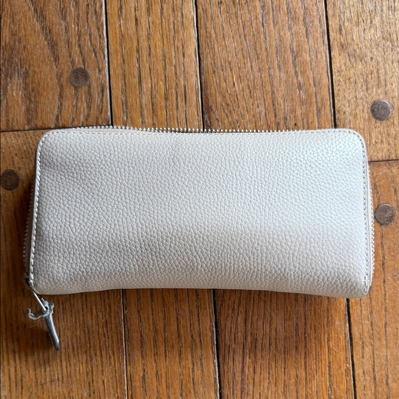 Coach Cream Leather Wallet - Picture 2 of 6